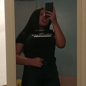 Meet your Posher, Perla